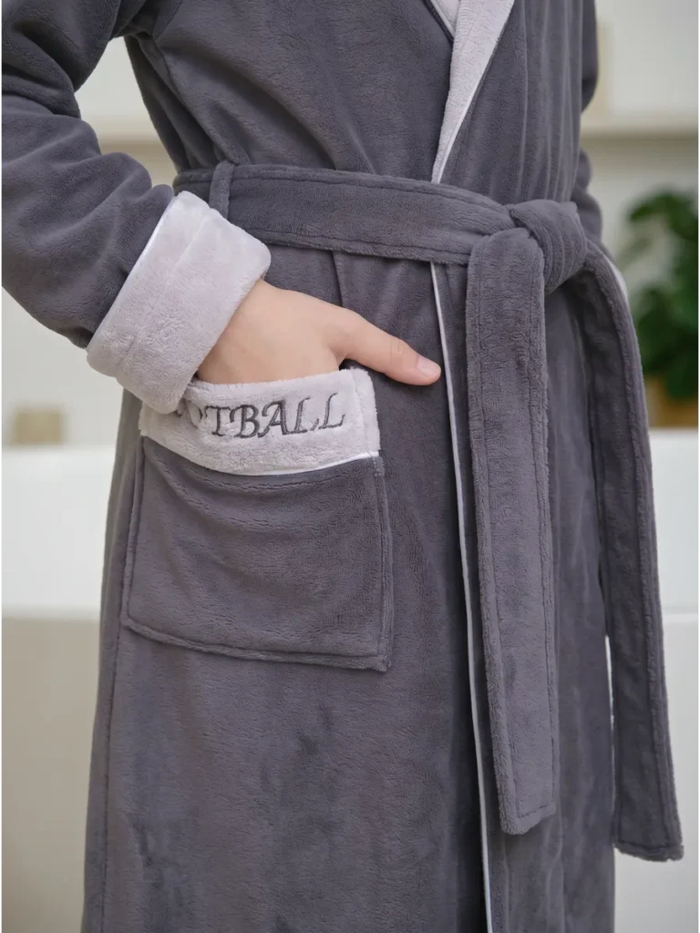 Подростковый халат с капюшоном Ronaldo категории «Премиум Турция» с именной вышивкой (Серый)